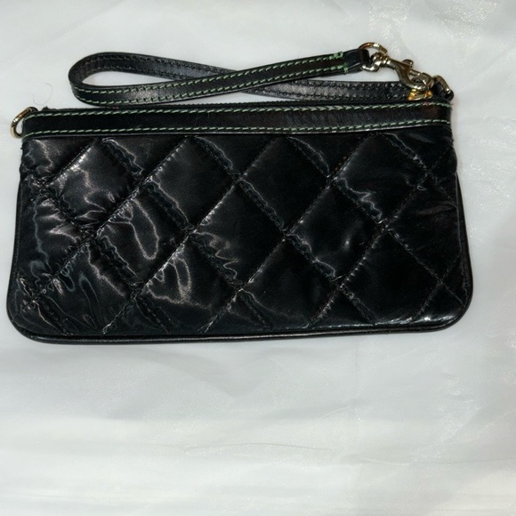 Dooney & Bourke 1975 Black Puffy Diamond Quilt Leather Zip Wristlet Wallet - Picture 3 of 5